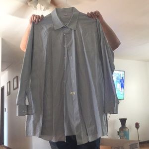 Black and white large dress shirt